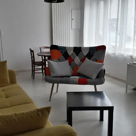 Belle Maison Proche Centre - Wifi *