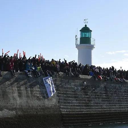 Belle Maison Proche Centre - Wifi *