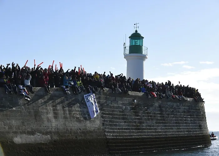 Belle Maison Proche Centre - Wifi *