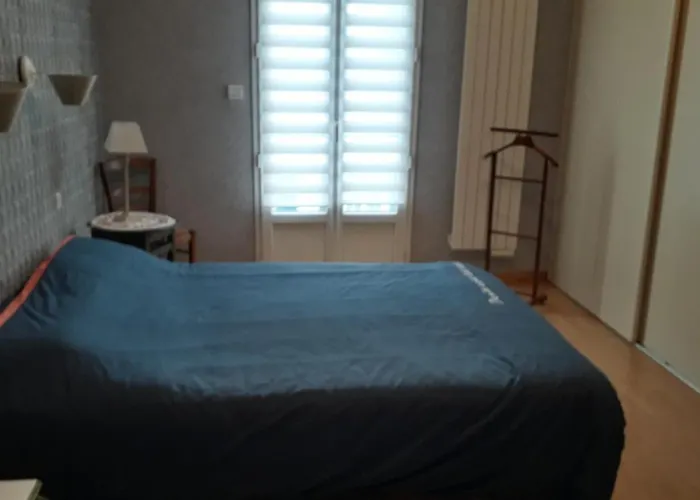 Belle Maison Proche Centre - Wifi Hébergement de vacances